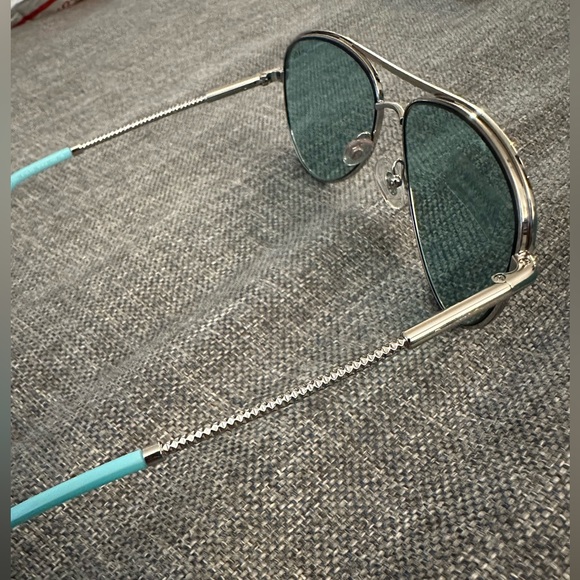 Tiffany & Co Diamond Point Pilot Sunglasses - Picture 8 of 9